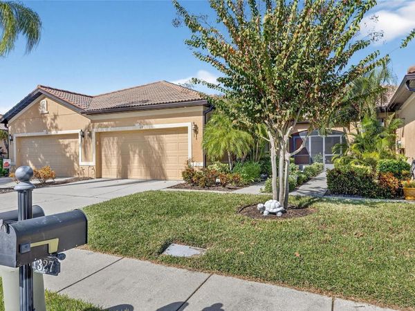 329 SENECA FALLS DRIVE , APOLLO BEACH, FL 33572