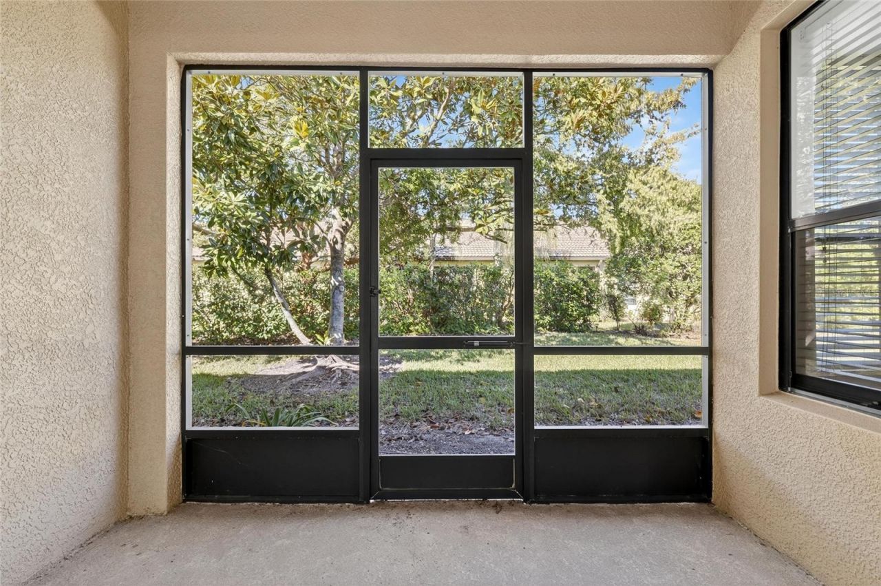 329 Seneca Falls Drive, Apollo Beach, FL 33572 Photo