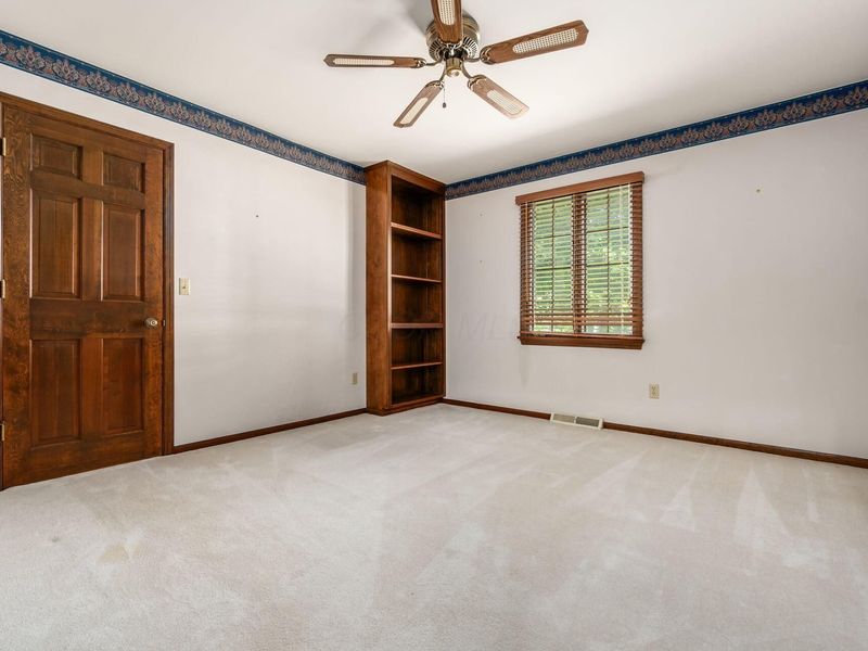 125 W Campus View Boulevard, Columbus, OH 43235 Photo 32