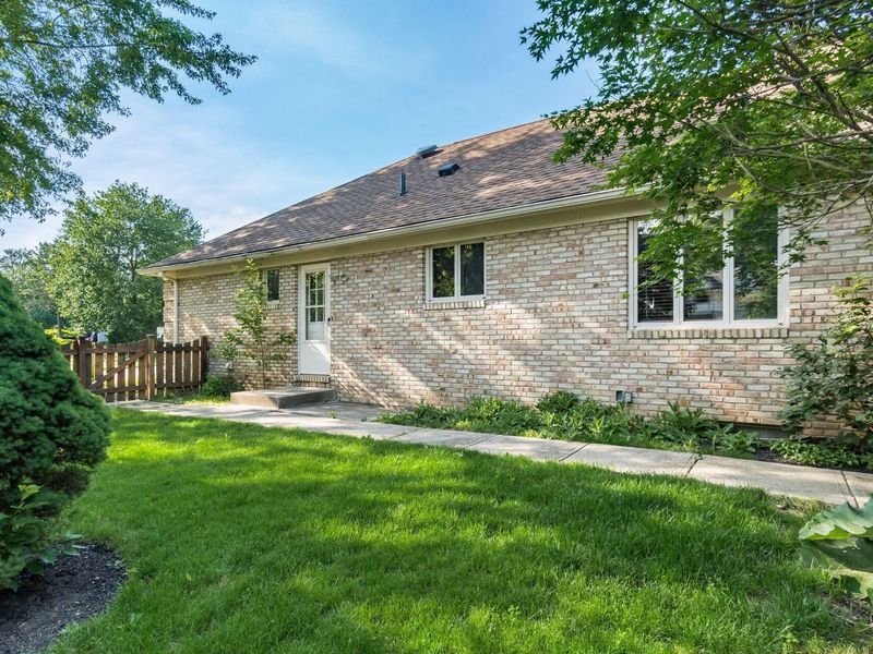 125 W Campus View Boulevard, Columbus, OH 43235 Photo 43