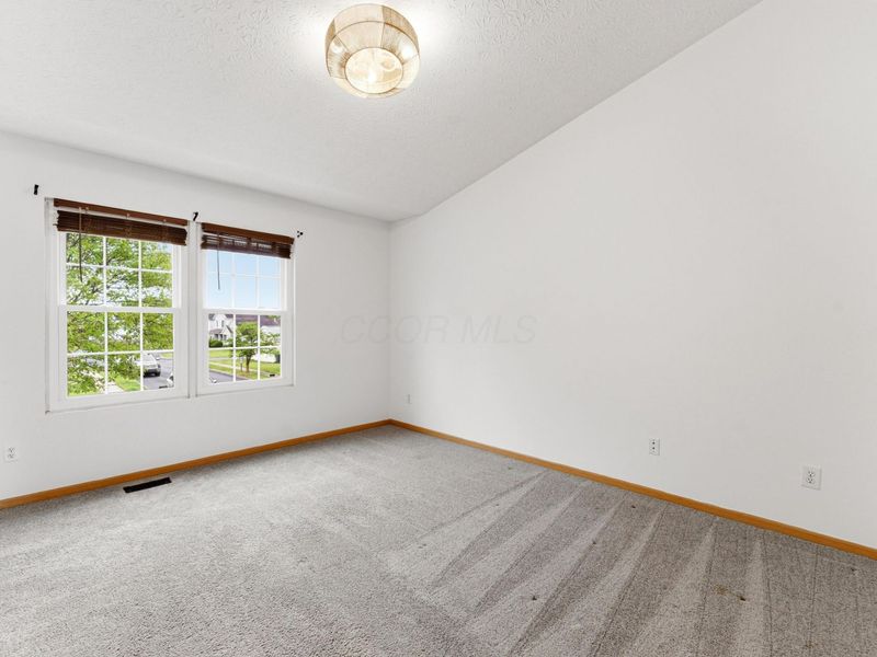 2698 Proclamation Way , Columbus, OH 43207 Photo 16