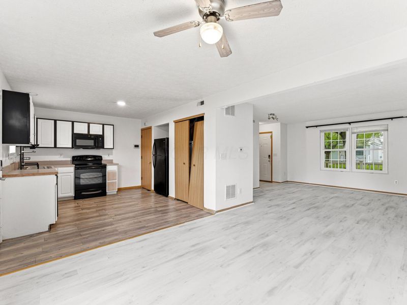 2698 Proclamation Way , Columbus, OH 43207 Photo 8