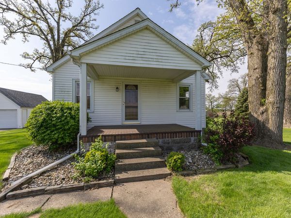 8367 Wolf Road , Colona, IL 61241