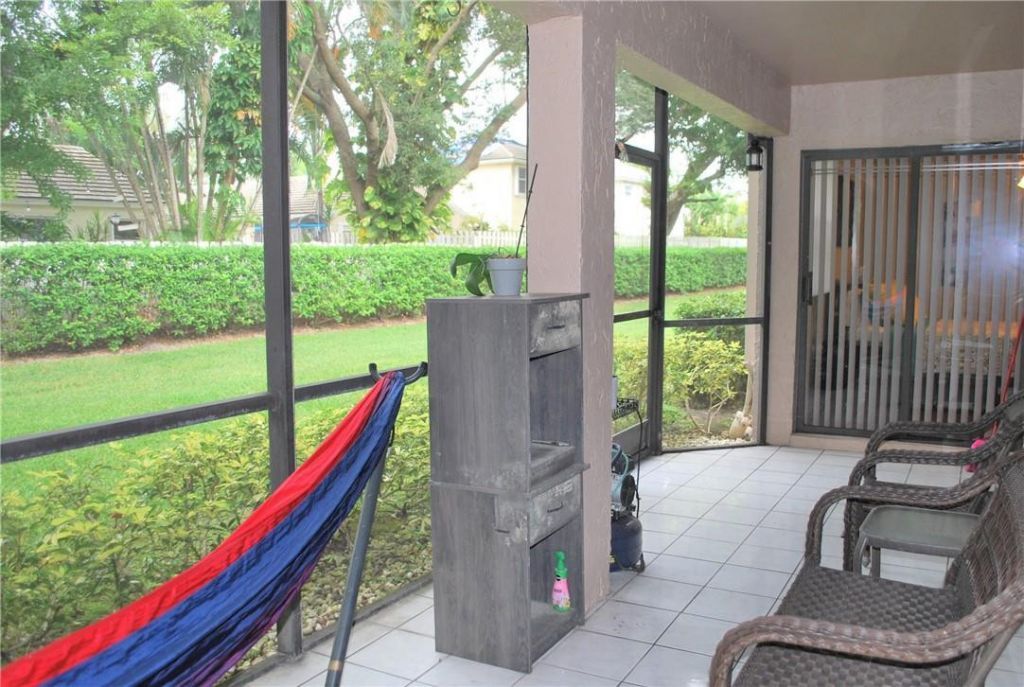 9867 NW 1st Court, Plantation, FL 33324 Photo