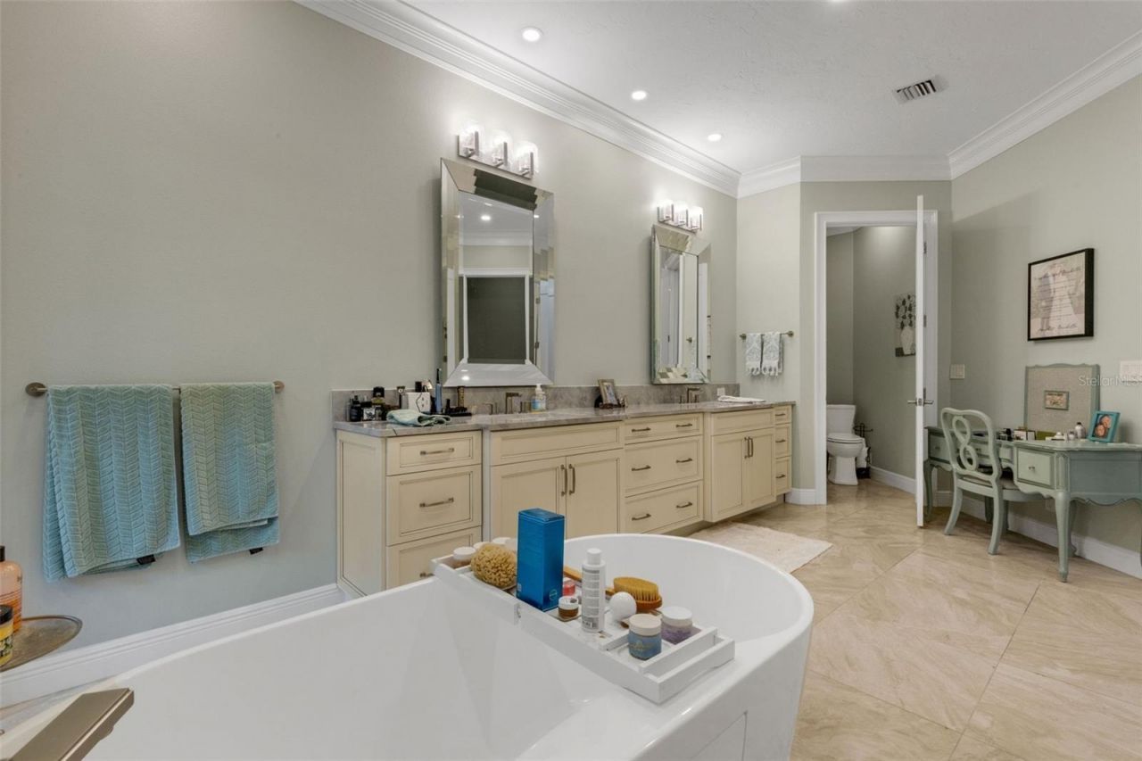 7732 Donald Ross Road W, Sarasota, FL 34240 Photo