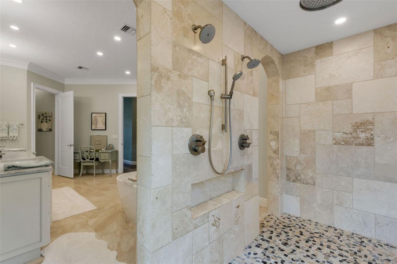 7732 Donald Ross Road W, Sarasota, FL 34240 Photo