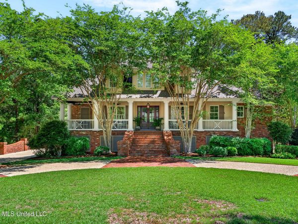 40 Marais Ridge, Hattiesburg, MS 39402