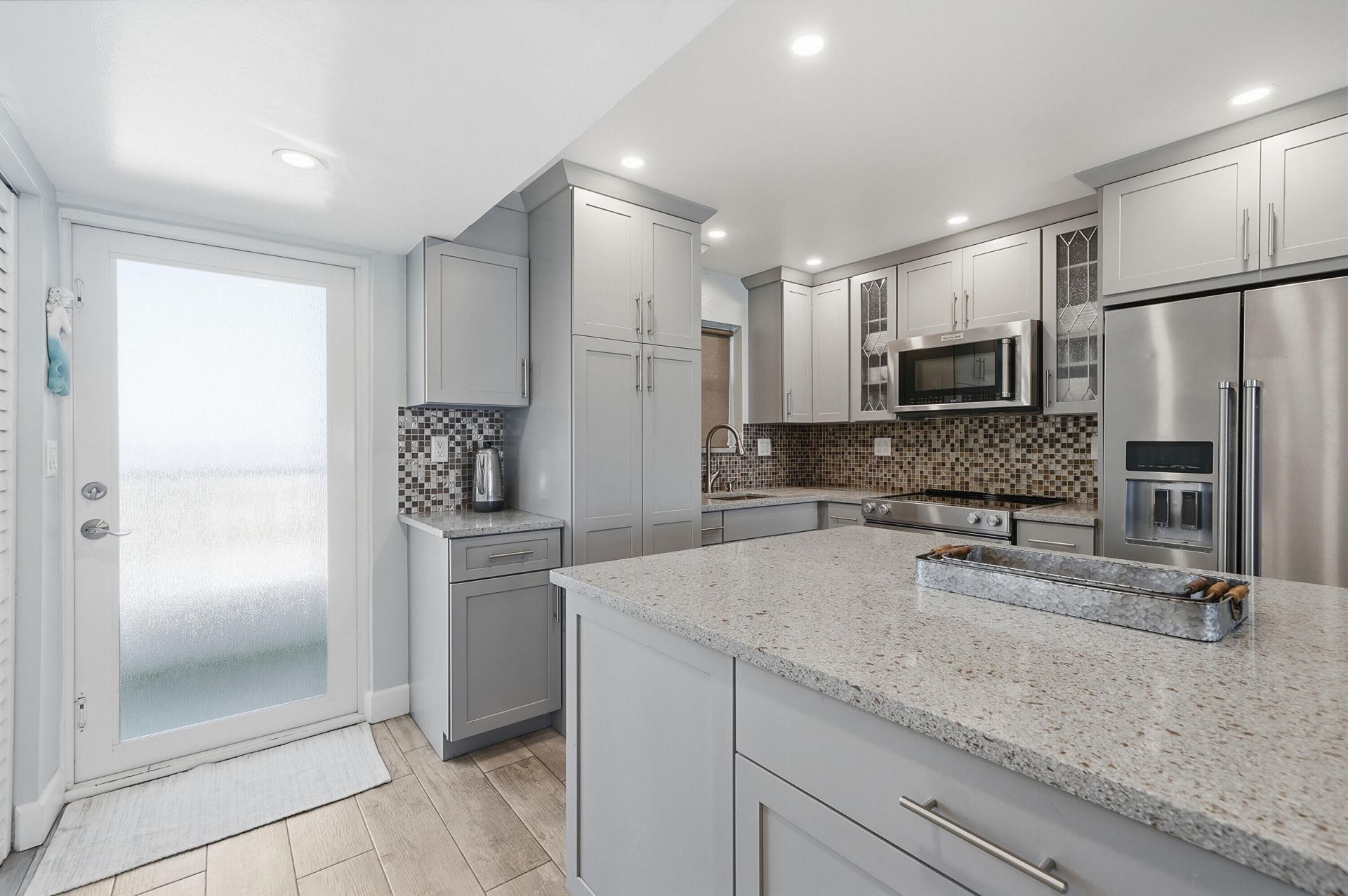 400 N Surf Road, Unit 704, Hollywood, FL 33019 Photo