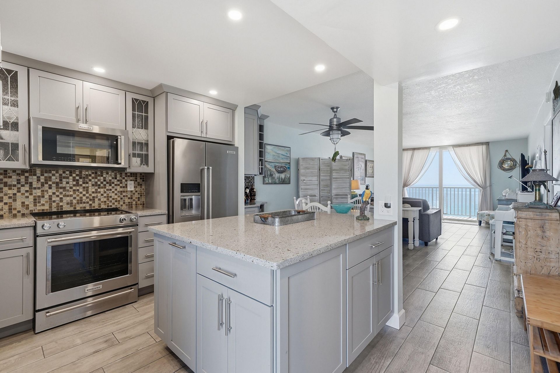 400 N Surf Road, Unit 704, Hollywood, FL 33019 Photo