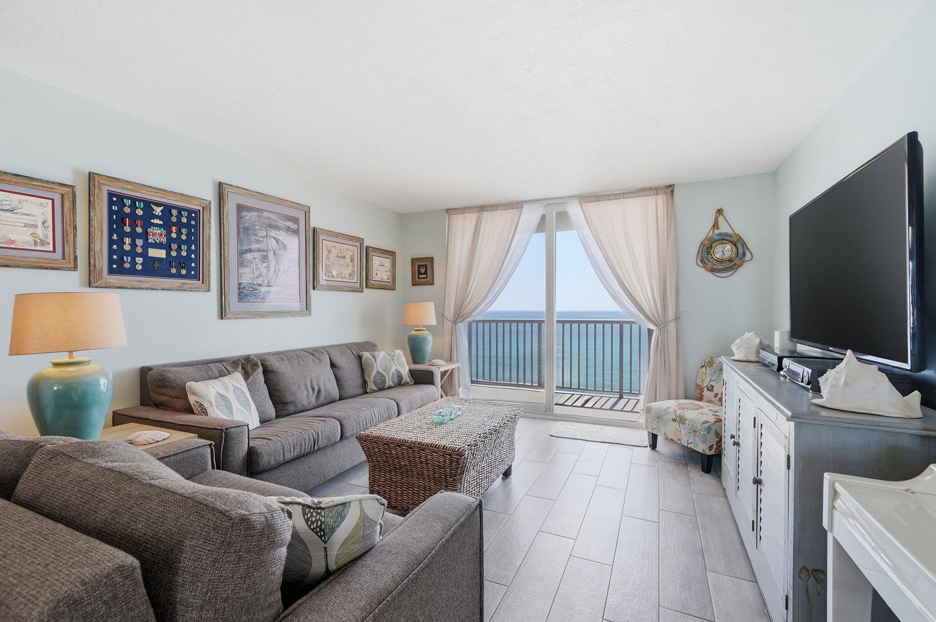 400 N Surf Road, Unit 704, Hollywood, FL 33019 Photo