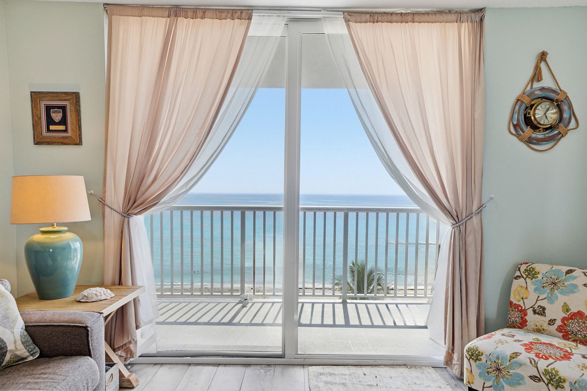 400 N Surf Road, Unit 704, Hollywood, FL 33019 Photo