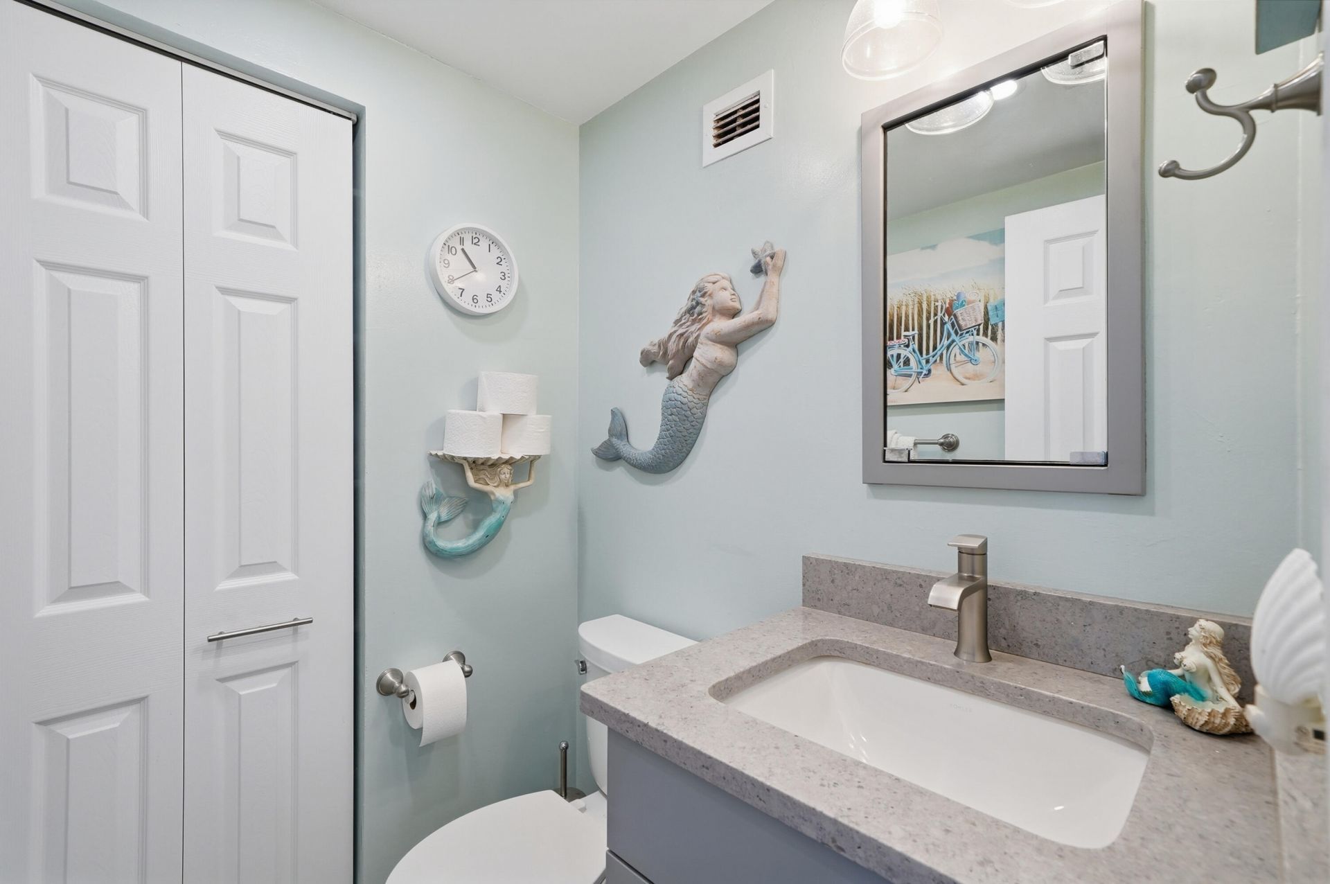 400 N Surf Road, Unit 704, Hollywood, FL 33019 Photo