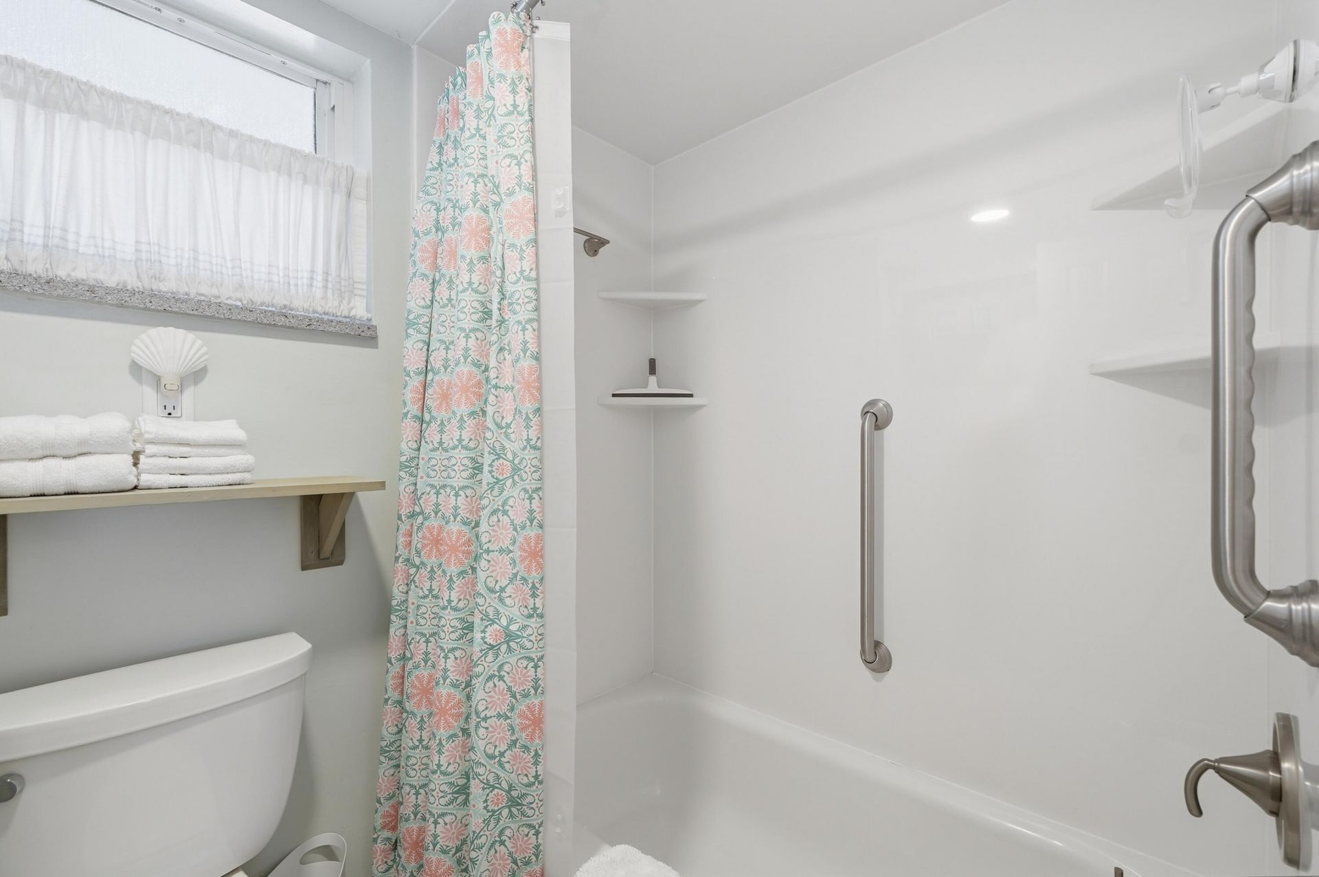 400 N Surf Road, Unit 704, Hollywood, FL 33019 Photo