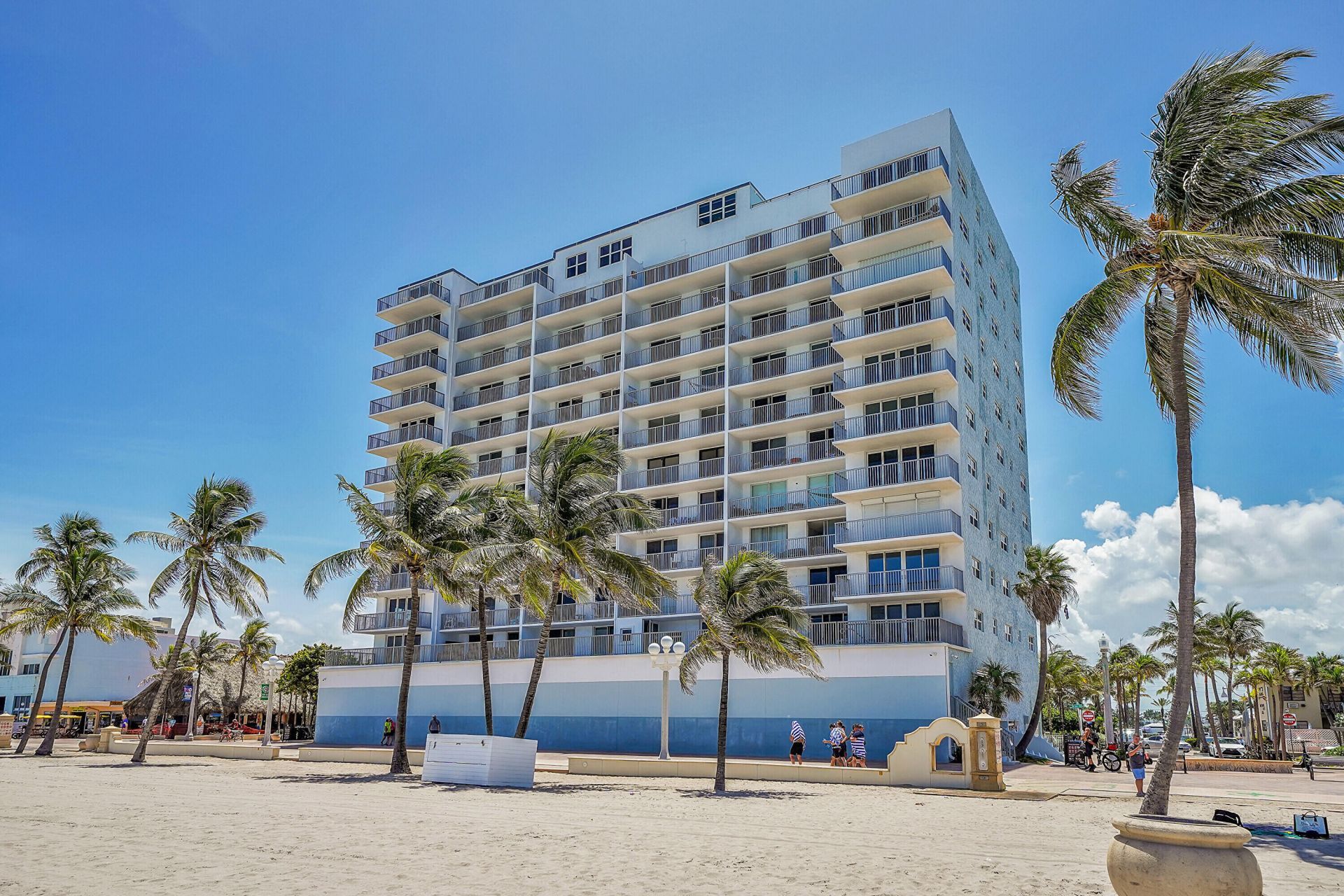 400 N Surf Road, Unit 704, Hollywood, FL 33019 Photo