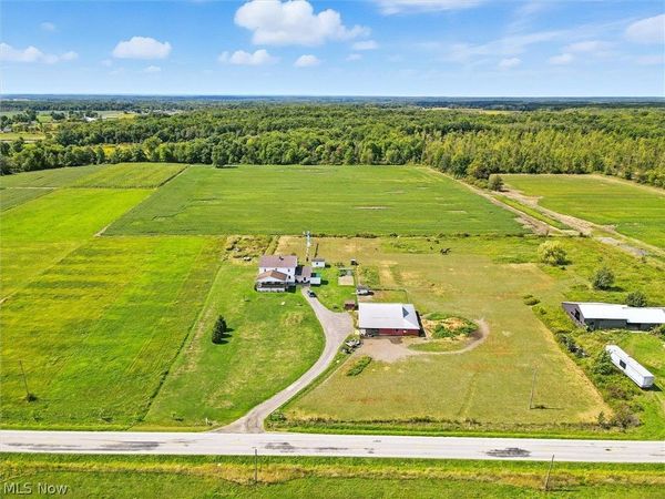 2393 Stanhope Kelloggsville Road , Dorset, OH 44032