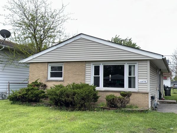 16438 Wood Street , Markham, IL 60428
