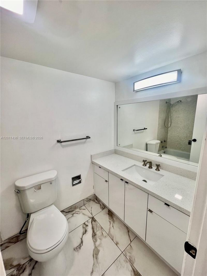 3000 E Sunrise Blvd, Unit 3G, Fort Lauderdale, FL 33304 Photo