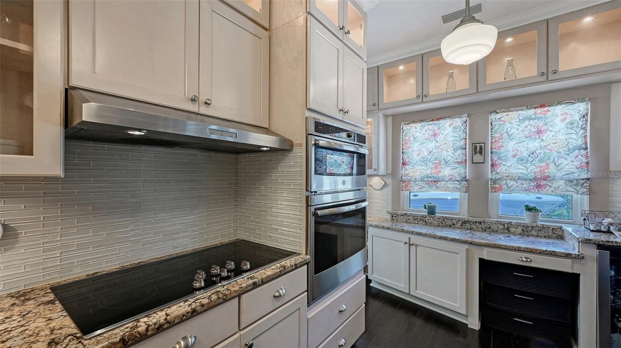204 24th Street W, Bradenton, FL 34205 Photo