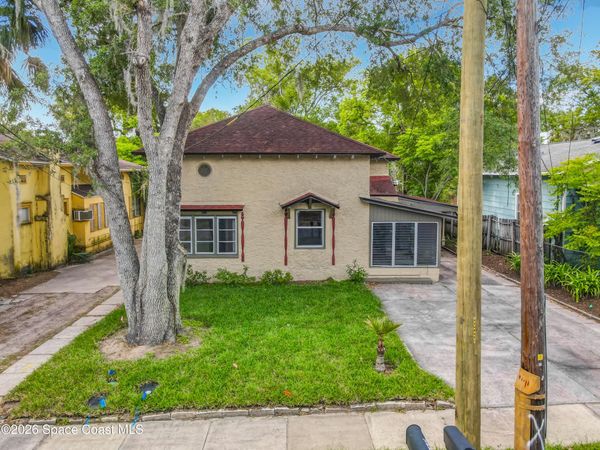 224 S Salisbury Avenue , DeLand, FL 32720
