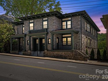 134 Biltmore Avenue, Unit 2, Asheville, NC 28801