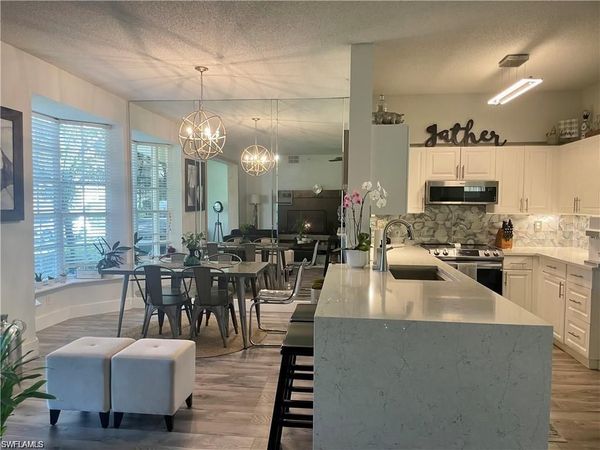56 Silver Oaks CIR, Unit 102, NAPLES, FL 34119