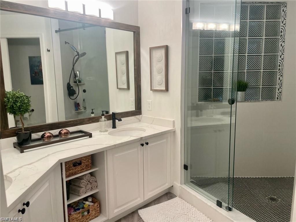 56 Silver Oaks Cir, Unit 102, Naples, FL 34119 Photo