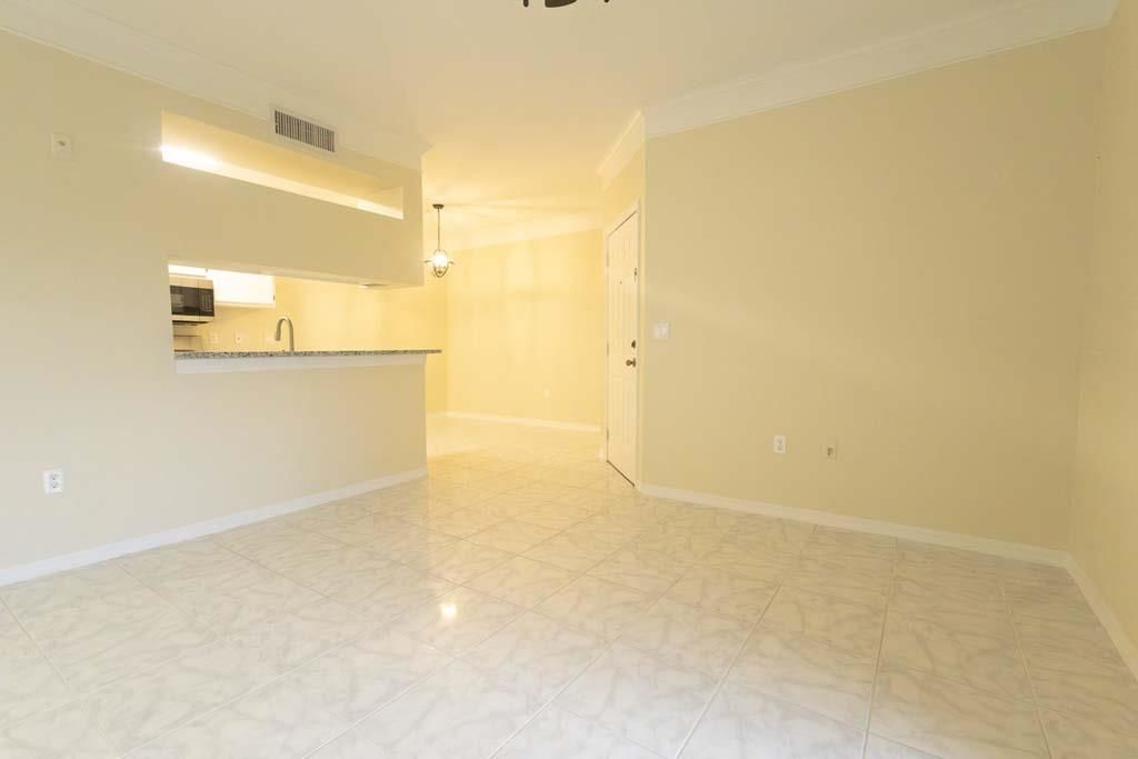 11521 Villa Grand, Unit 911, Fort Myers, FL 33913 Photo