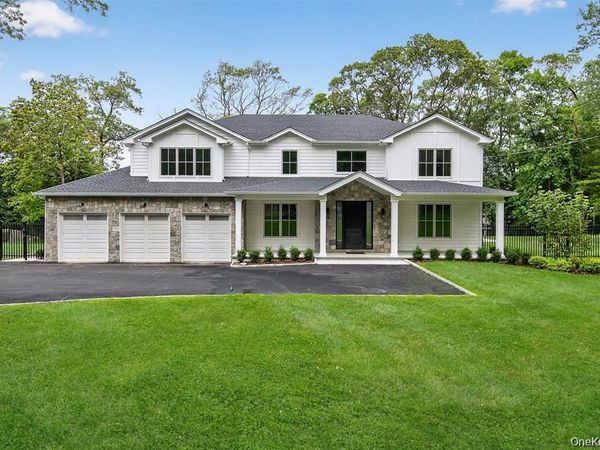 32 Pine Road , Syosset, NY 11791