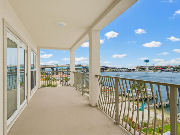 187 Brooks Street, UNIT B401, Fort Walton Beach, FL 32548