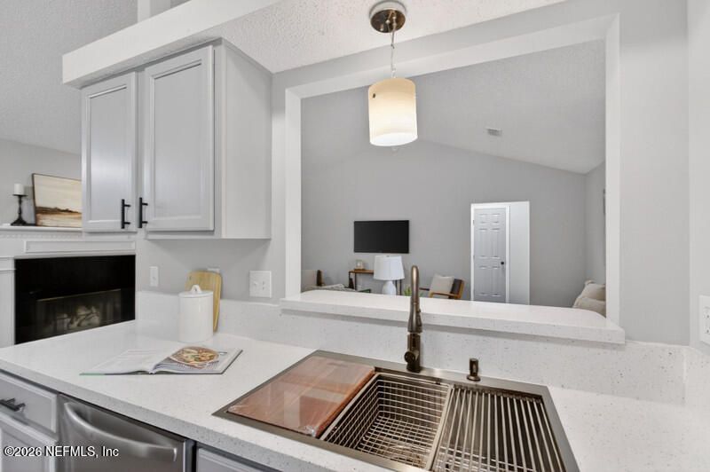 8319 Springtree Road, Jacksonville, FL 32210 Photo