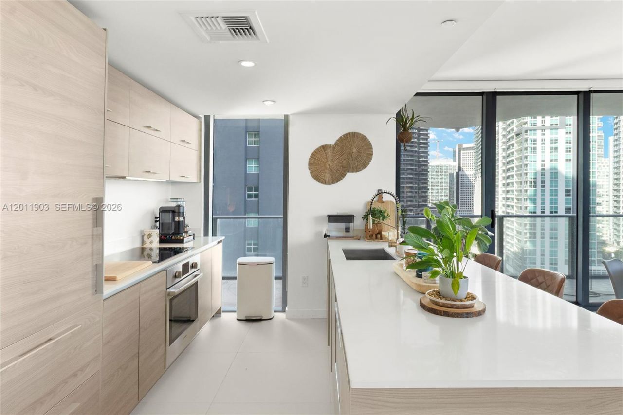 1300 S Miami Ave , Unit 2001, Miami, FL 33130 Photo