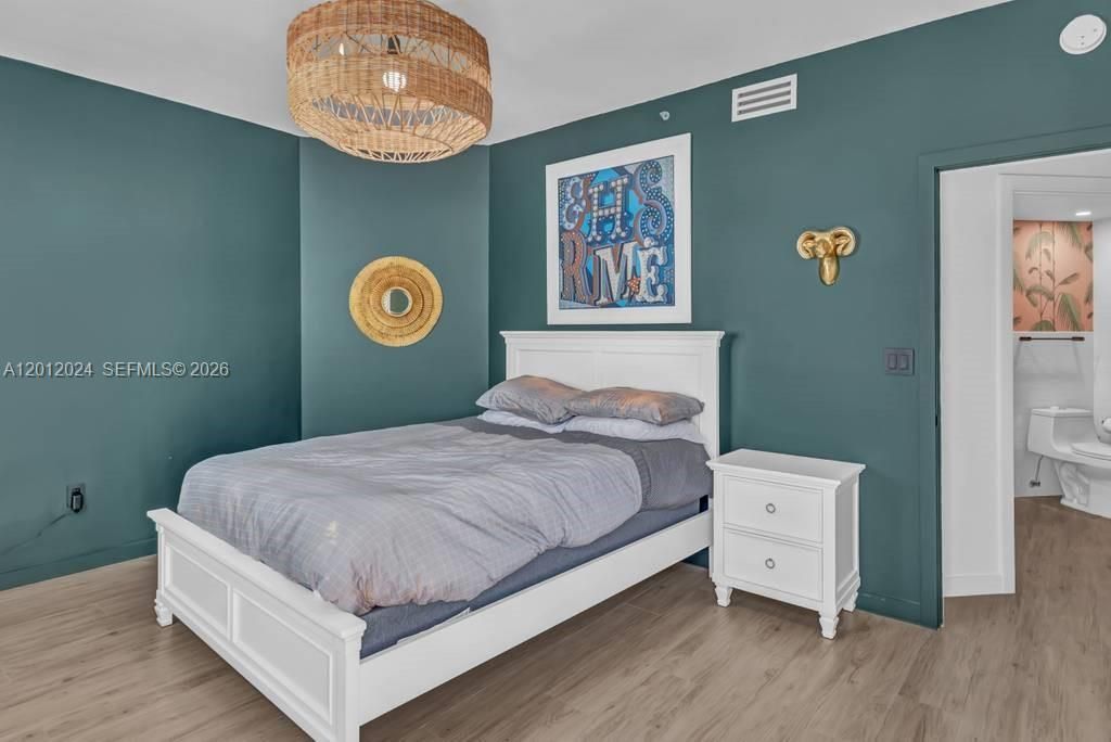 1 Century Ln , Unit 402, Miami Beach, FL 33139 Photo