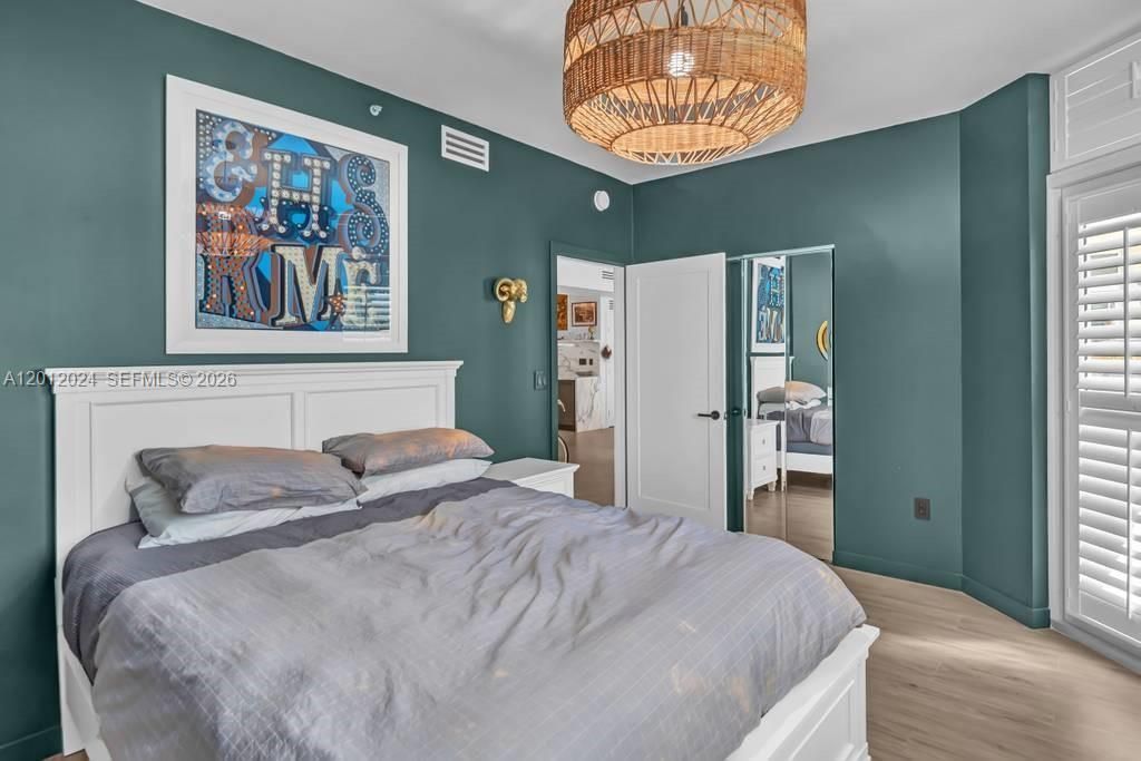 1 Century Ln , Unit 402, Miami Beach, FL 33139 Photo