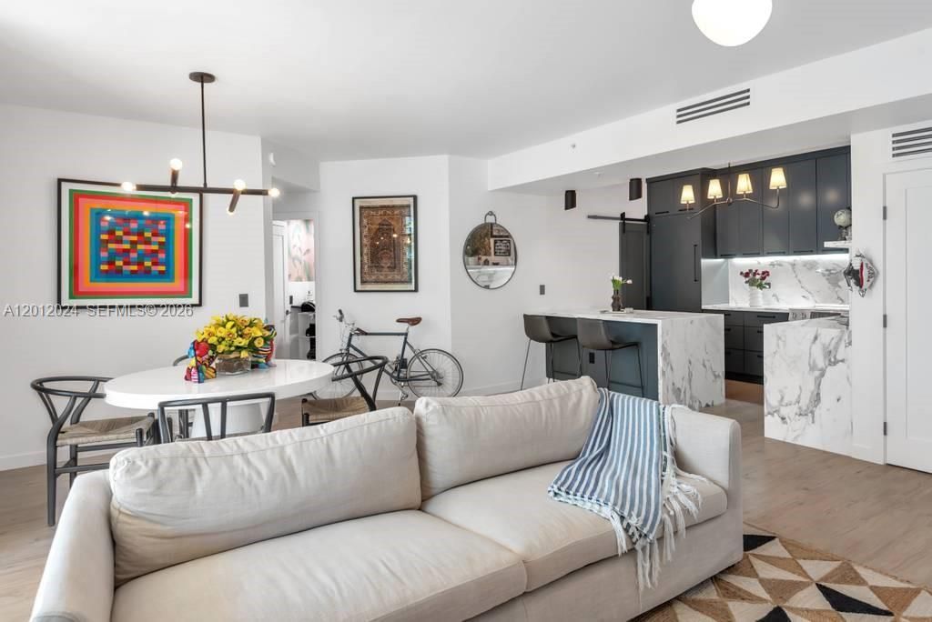 1 Century Ln , Unit 402, Miami Beach, FL 33139 Photo