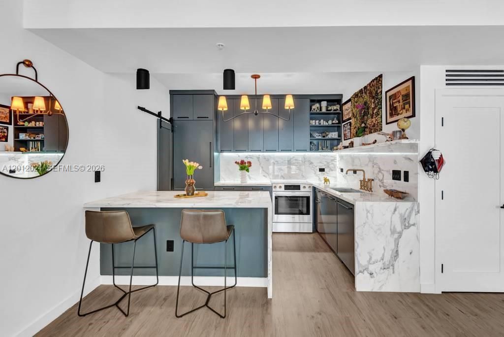 1 Century Ln , Unit 402, Miami Beach, FL 33139 Photo