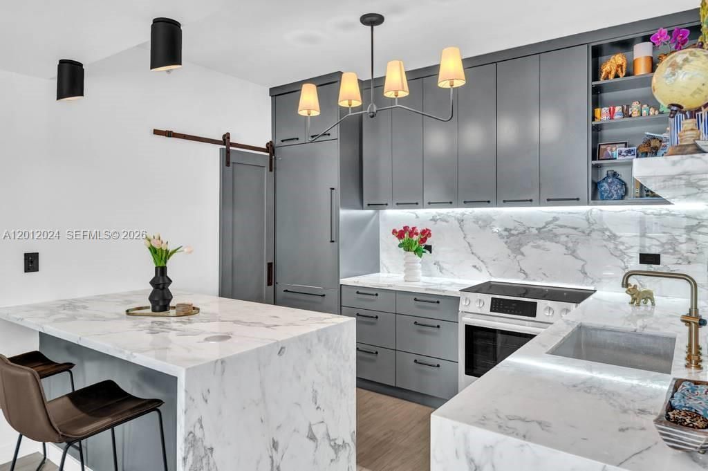 1 Century Ln , Unit 402, Miami Beach, FL 33139 Photo