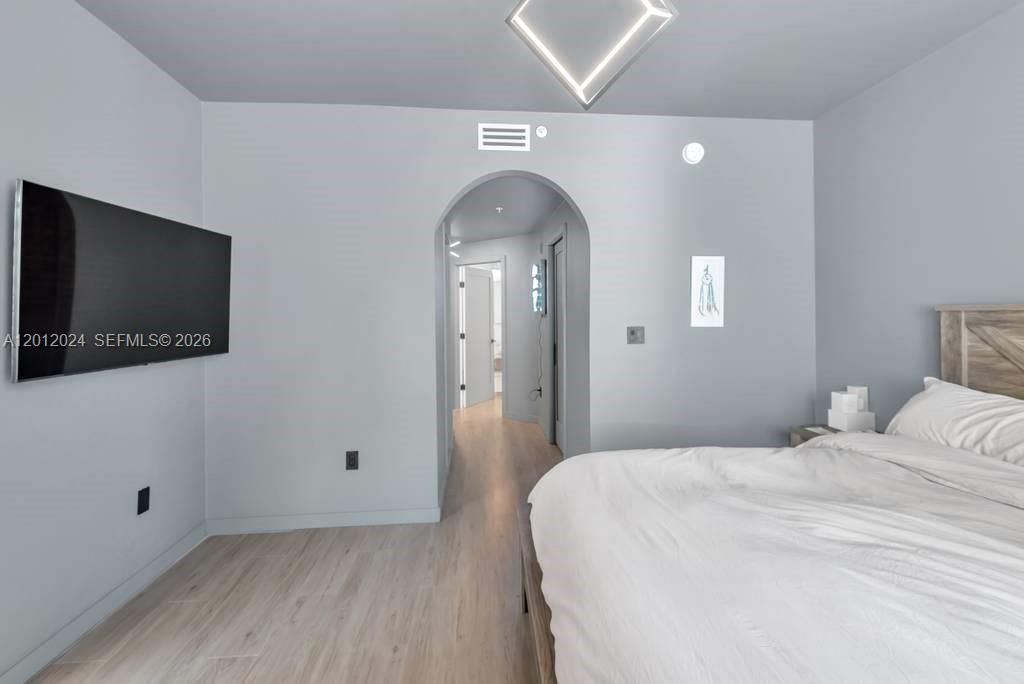 1 Century Ln , Unit 402, Miami Beach, FL 33139 Photo