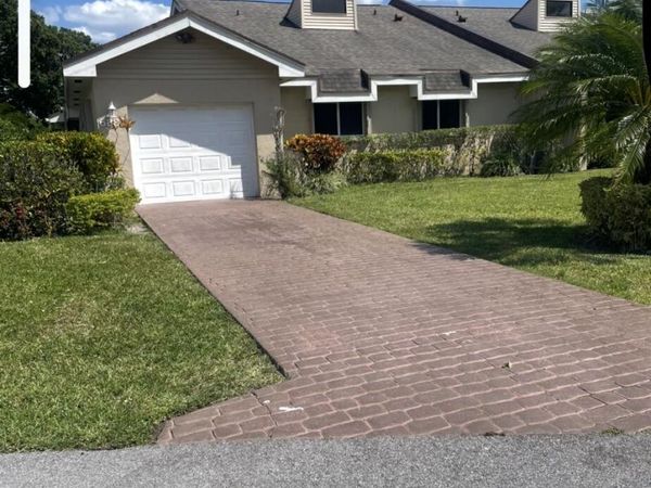 6888 Fountains Circle, Lake Worth, FL 33467