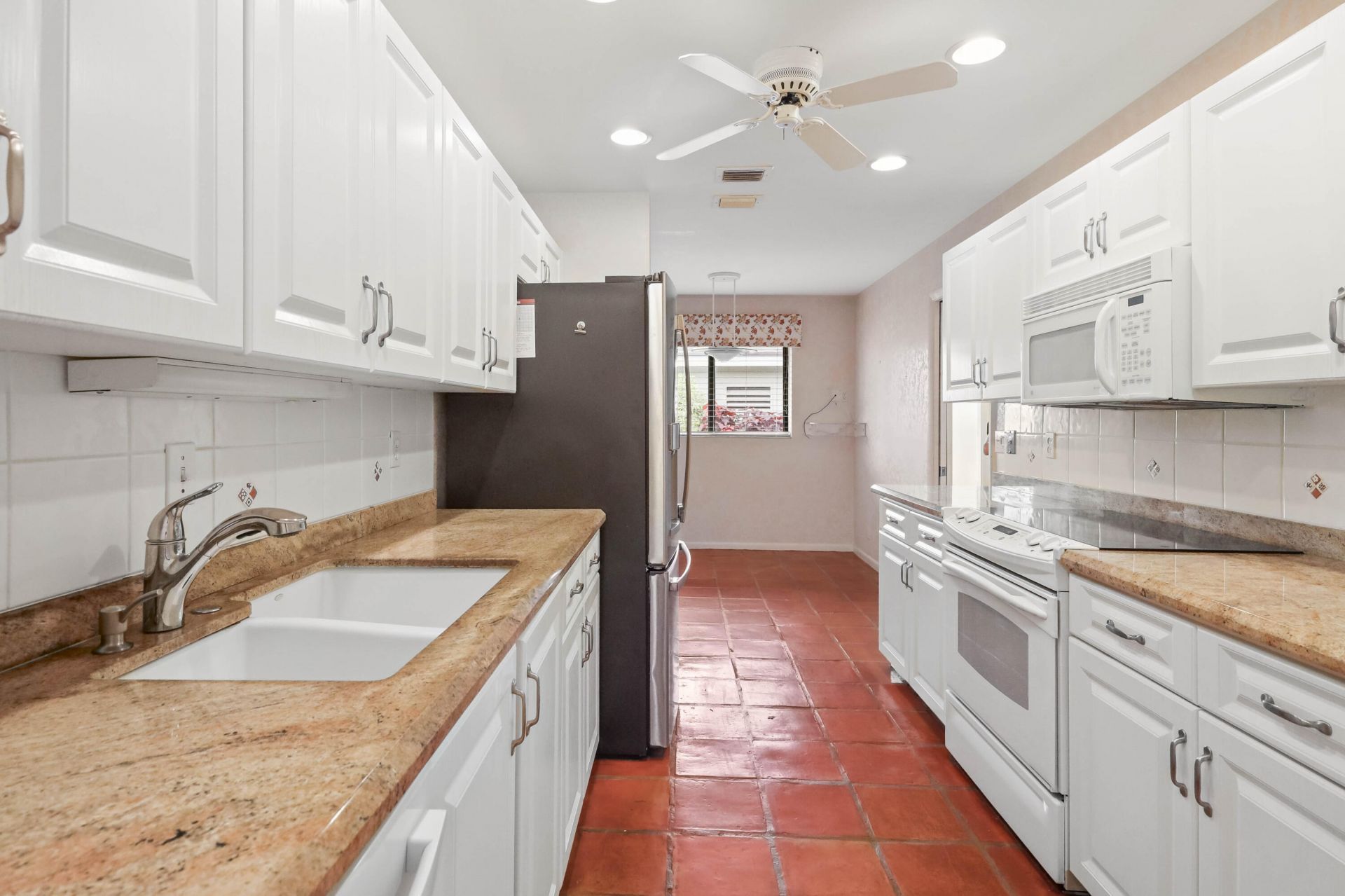 6888 Fountains Circle, Lake Worth, FL 33467 Photo