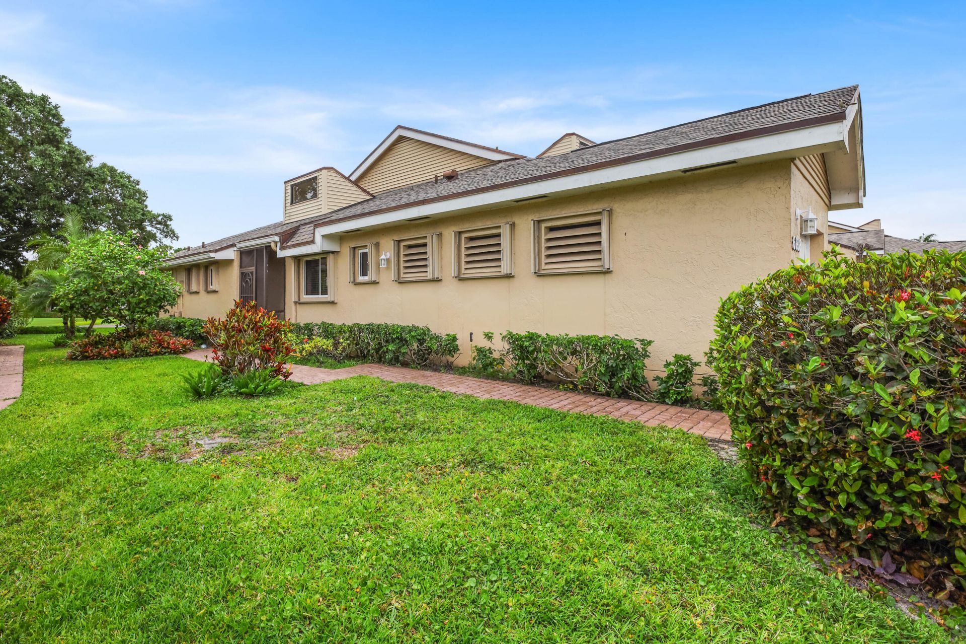 6888 Fountains Circle, Lake Worth, FL 33467 Photo