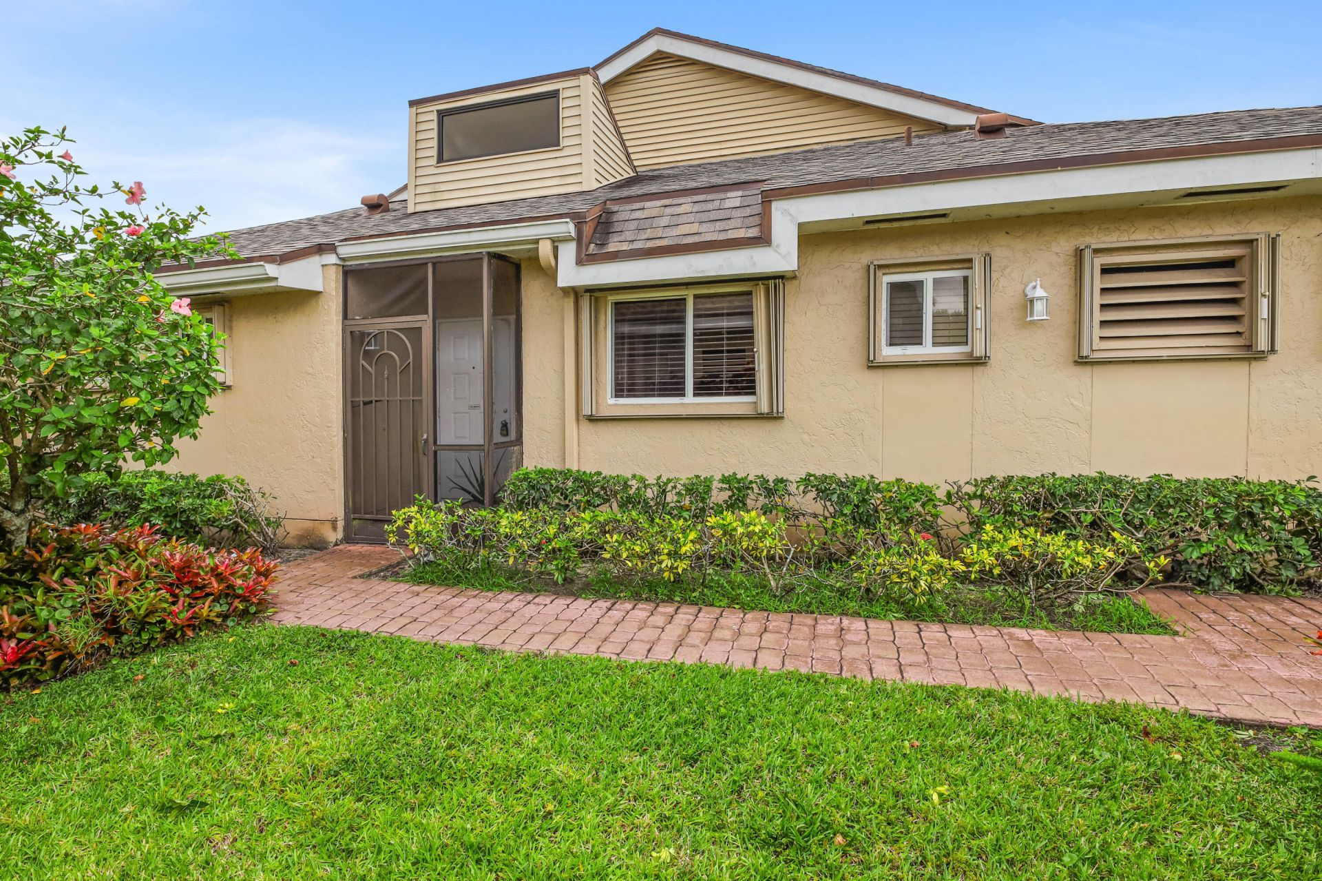 6888 Fountains Circle, Lake Worth, FL 33467 Photo