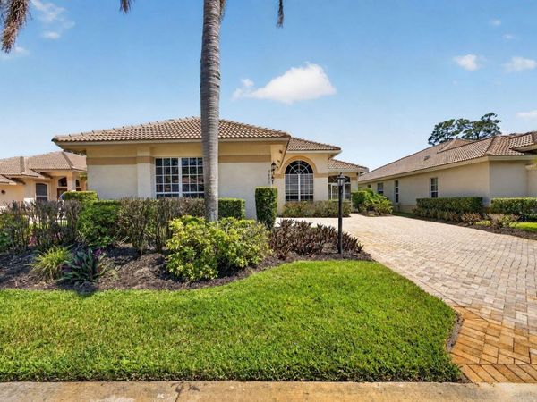 9407 Avenel Lane, Port St. Lucie, FL 34986