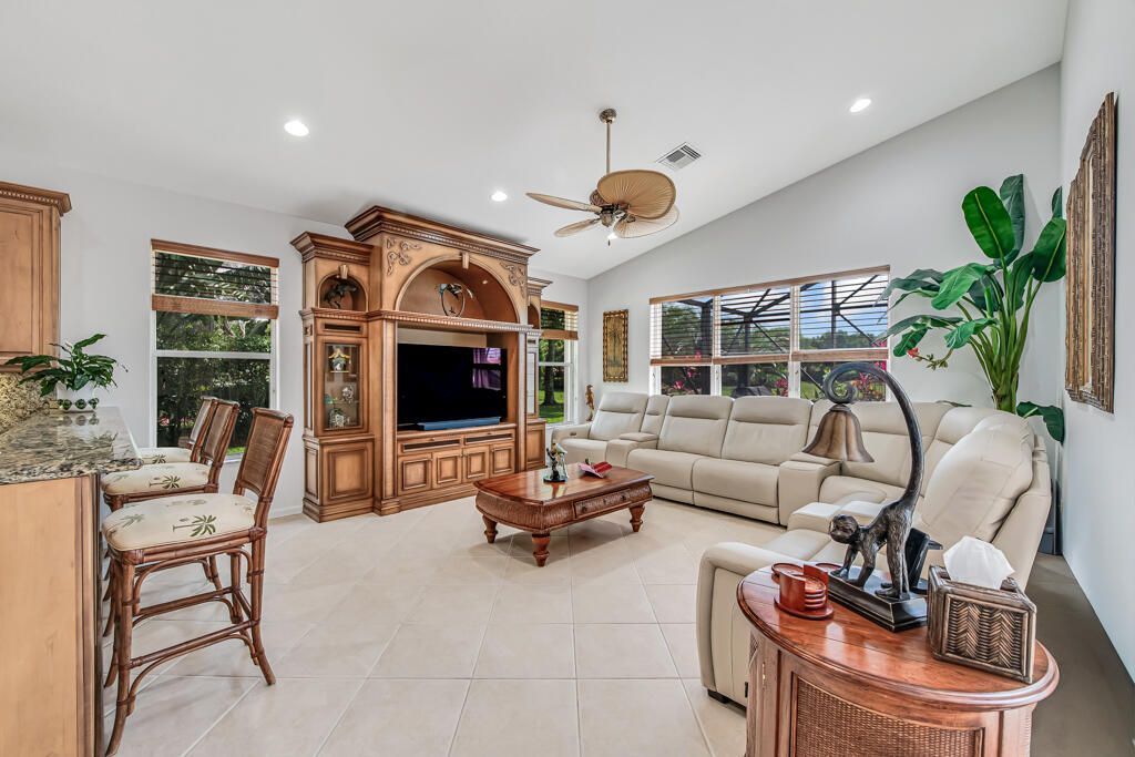 7945 Amethyst Lake Point, Lake Worth, FL 33467 Photo