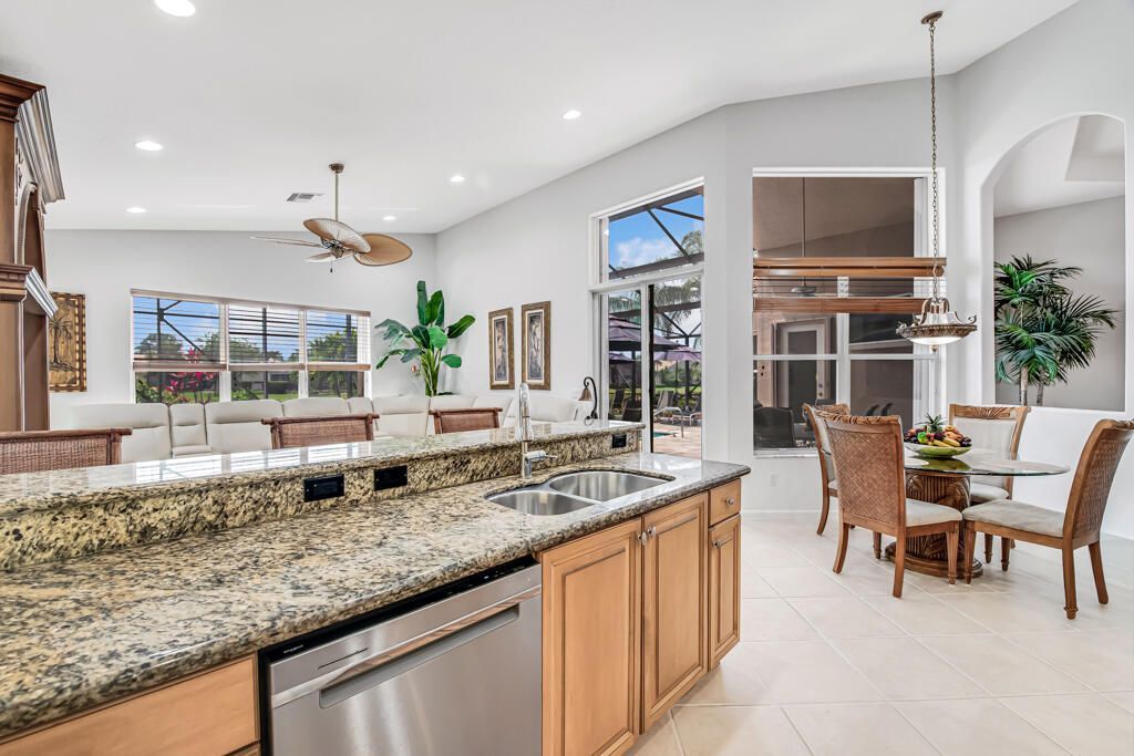 7945 Amethyst Lake Point, Lake Worth, FL 33467 Photo