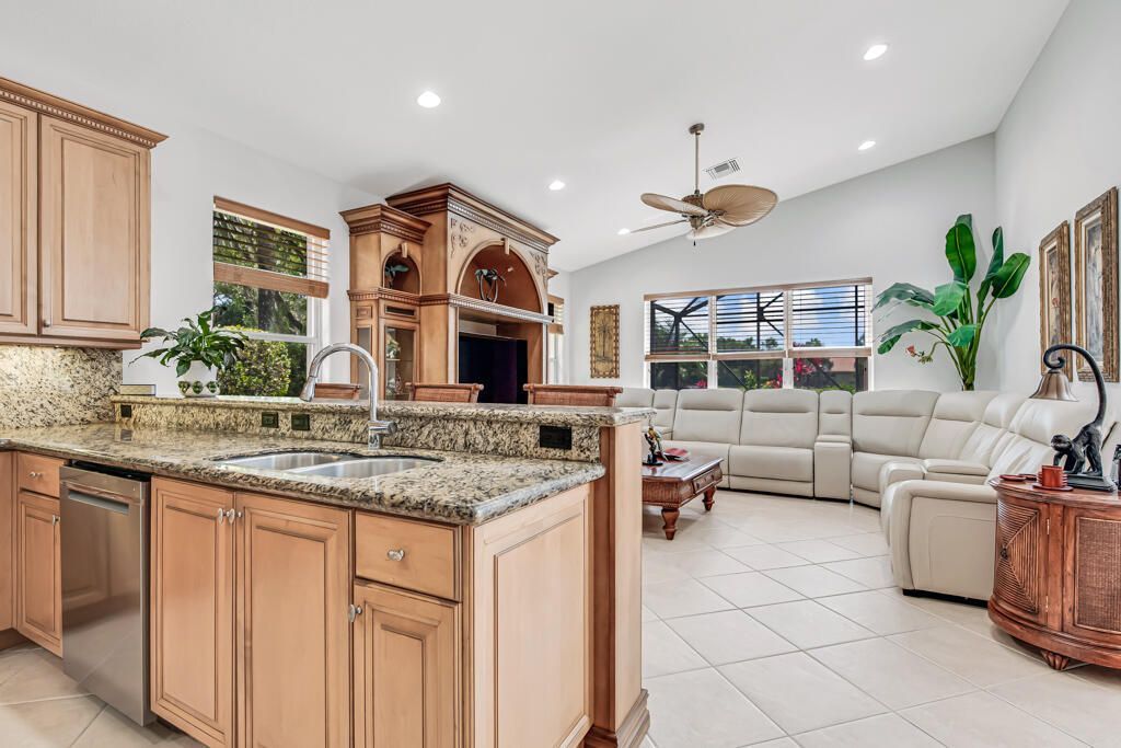 7945 Amethyst Lake Point, Lake Worth, FL 33467 Photo