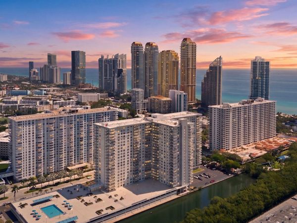 230 174th Street, Unit 2402, Sunny Isles Beach, FL 33160