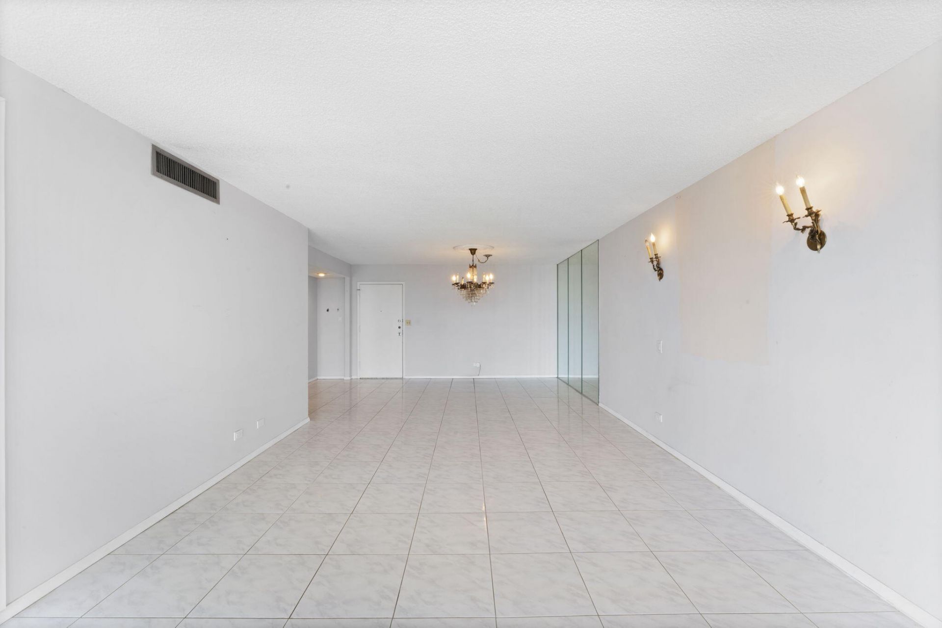 230 174th Street, Unit 2402, Sunny Isles Beach, FL 33160 Photo