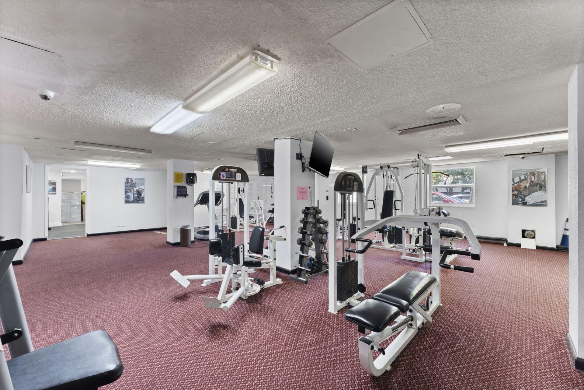 230 174th Street, Unit 2402, Sunny Isles Beach, FL 33160 Photo