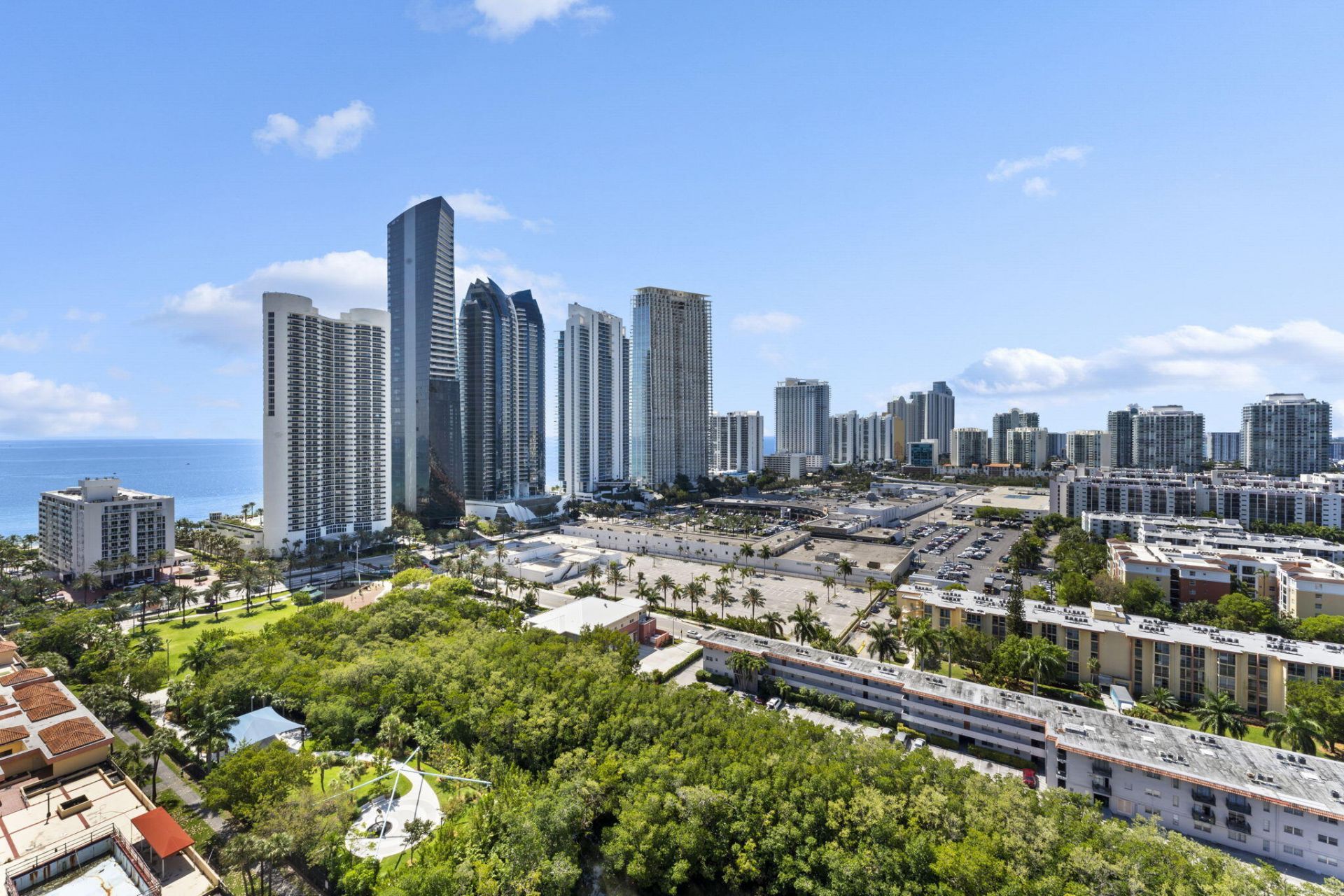 230 174th Street, Unit 2402, Sunny Isles Beach, FL 33160 Photo