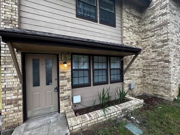 1118 Kathy Lane, Lewisville, TX 75067